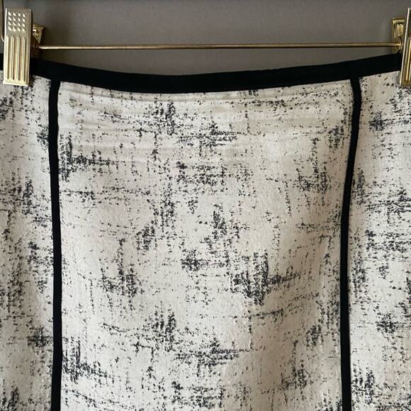 Narciso Rodriguez size‎ 42 made in Italy silk pencil skirt - Picture 2 of 9